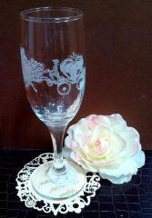 Лазерная гравировка на бокале