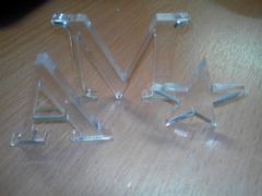 Резка букв из оргстекла